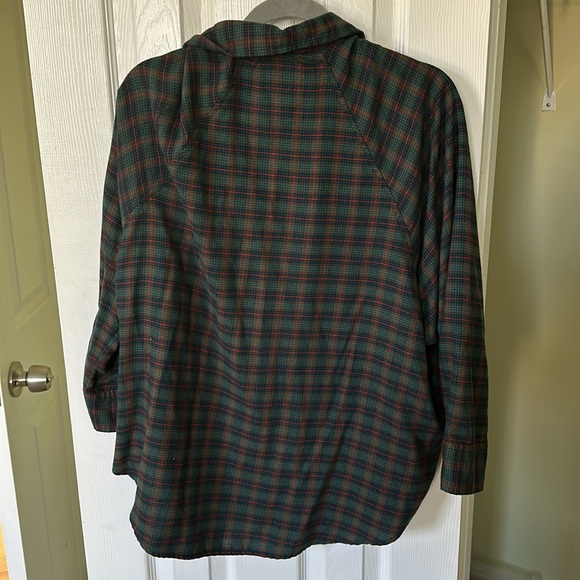 American Eagle Oversized Women’s Flannel - Size Small - Picture 2 of 3